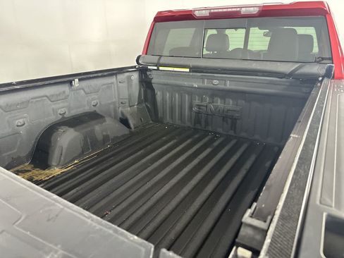 Used 2021 GMC Sierra 1500 SLT w/ SLT Convenience Package AWD/4WD image 22