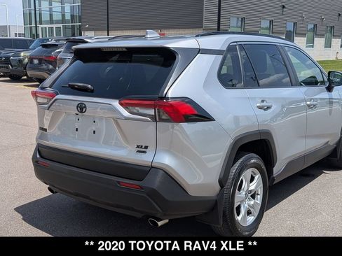 Used 2020 Toyota RAV4 XLE w/ All Weather Liner Package AWD/4WD image 12