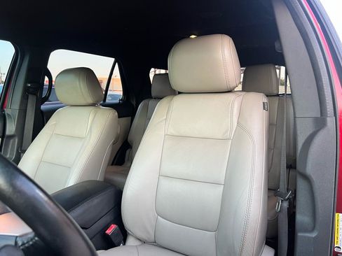 Used 2013 Ford Explorer XLT AWD/4WD image 15