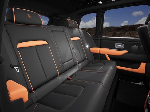 New 2026 Rolls-Royce Cullinan image 9