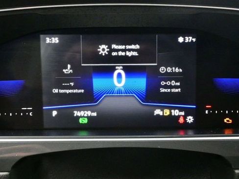 Used 2022 Volkswagen Tiguan SE image 10