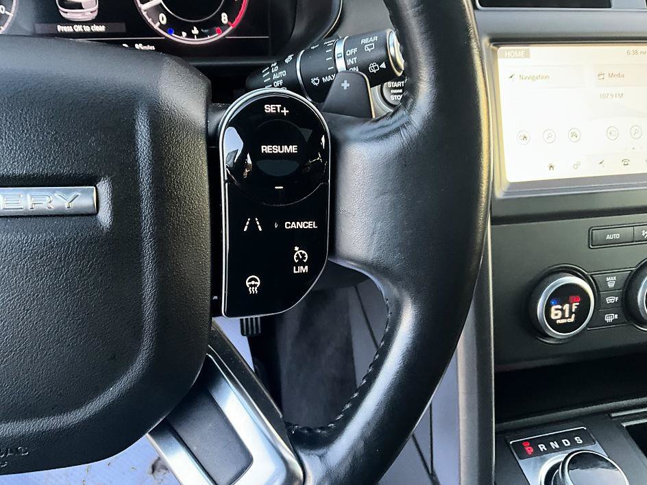Used 2020 Land Rover Discovery Landmark AWD/4WD image 31