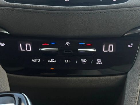 Used 2020 Cadillac XT5 Premium Luxury FWD image 35