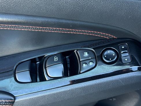 Used 2023 Nissan Altima 2.5 SR image 13