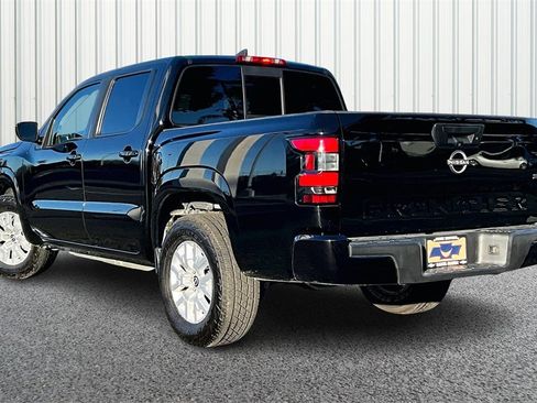 Used 2022 Nissan Frontier SV image 23