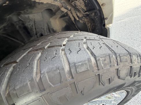 Used 2011 RAM 1500 Laramie RWD image 36