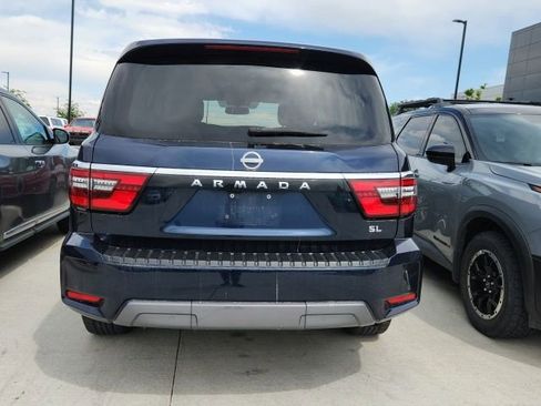 Used 2023 Nissan Armada SL w/ Captain's Chairs Package AWD/4WD image 2