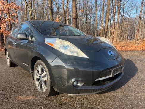 Used 2014 Nissan Leaf SL image 6