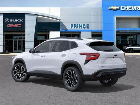 New 2026 Chevrolet Trax RS w/ Driver Confidence Package FWD image 27