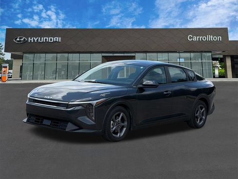 Used 2025 Kia K4 FWD image 1