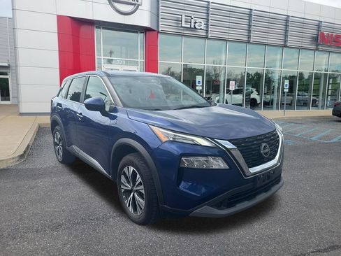 Certified 2023 Nissan Rogue SV AWD/4WD image 3
