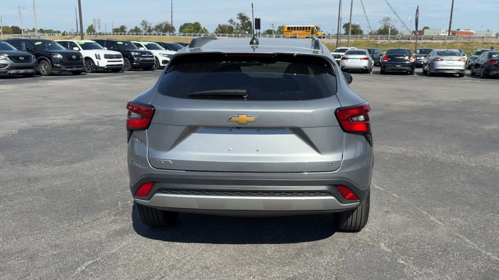 Used 2026 Chevrolet Trax LT FWD image 6