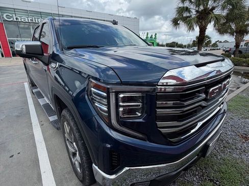 Used 2023 GMC Sierra 1500 SLT AWD/4WD image 1