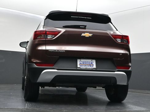 Certified 2023 Chevrolet TrailBlazer LT FWD image 39