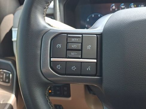 Used 2025 Ford F250 Lariat w/ Black Appearance Package AWD/4WD image 21