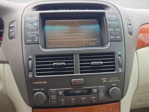 Used 2001 Lexus LS 430 RWD image 12