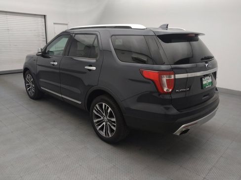 Used 2017 Ford Explorer Platinum AWD/4WD image 3