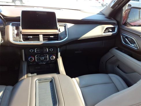 Used 2023 Chevrolet Tahoe Z71 w/ Luxury Package image 20