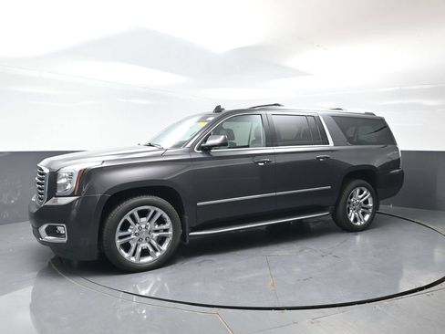 Used 2018 GMC Yukon XL SLT w/ Premium Edition AWD/4WD image 10