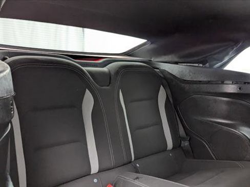 Used 2020 Chevrolet Camaro LT image 18