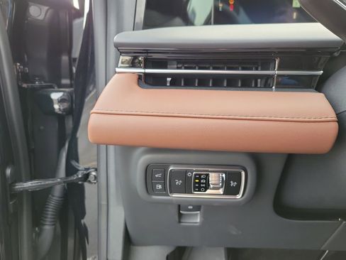 New 2026 Lincoln Nautilus Reserve image 22