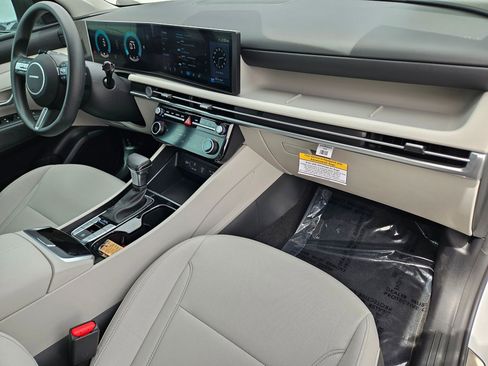 Used 2026 Hyundai Tucson SEL FWD image 25