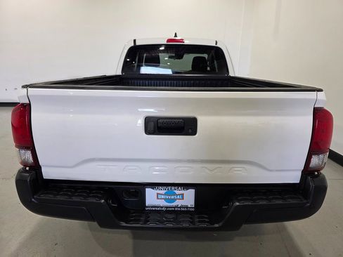 Used 2021 Toyota Tacoma SR5 image 22