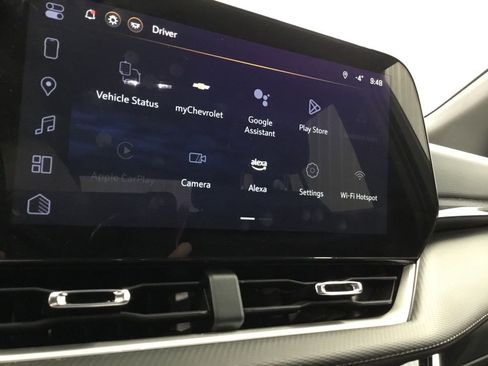 Used 2025 Chevrolet Equinox LT image 11