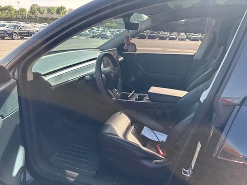 Used 2020 Tesla Model Y Long Range AWD/4WD image 4