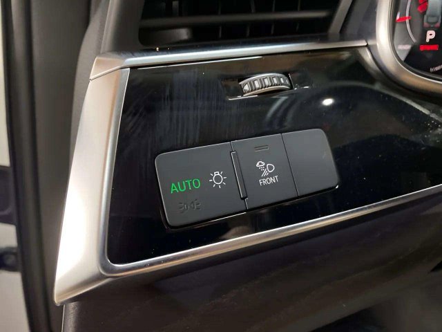 Used 2023 Audi Q7 2.0T Premium w/ Convenience Package AWD/4WD image 34