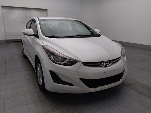 Used 2015 Hyundai Elantra SE FWD image 14