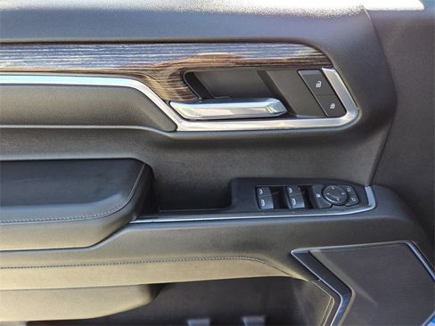 Certified 2022 GMC Sierra 1500 Elevation image 16