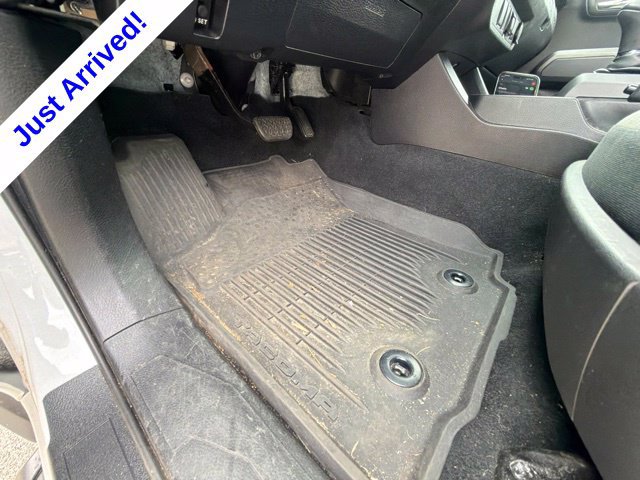 Used 2021 Toyota Tacoma TRD Off-Road AWD/4WD image 37