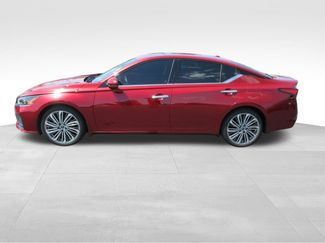 Used 2024 Nissan Altima 2.5 SL FWD video 2