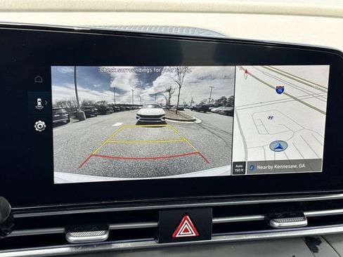 Certified 2025 Hyundai Elantra SEL image 29