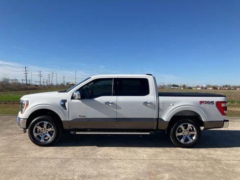 Used 2022 Ford F150 Lariat image 4