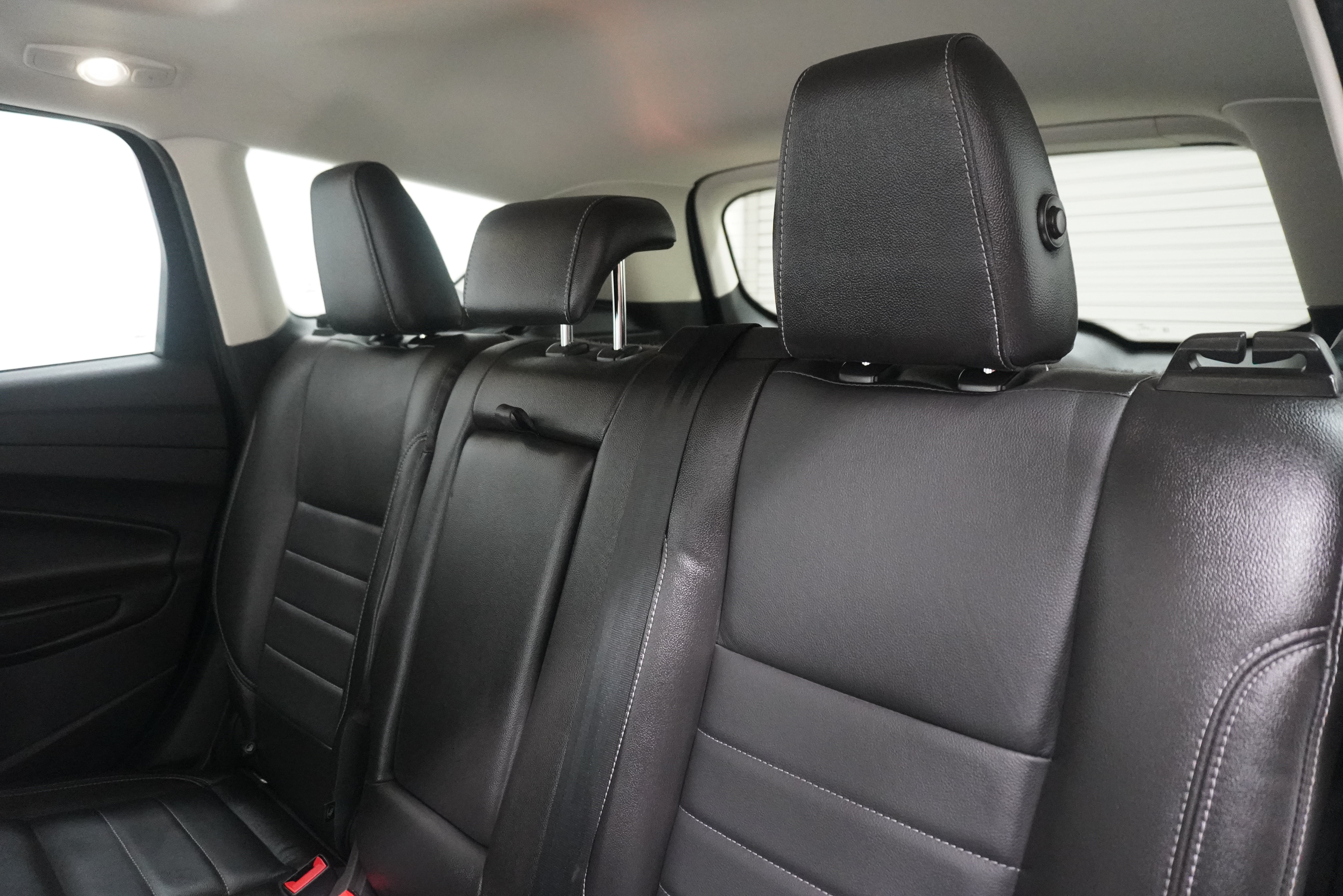 Used 2014 Ford Escape Titanium w/ Equipment Group 401A FWD image 13