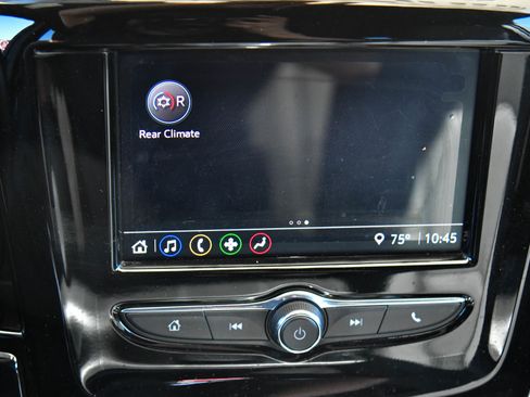 Used 2022 Chevrolet Traverse LT image 22