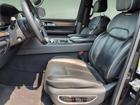 Used 2023 Jeep Grand Wagoneer L Series II AWD/4WD image 15