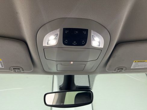 Used 2024 Chrysler Pacifica Touring-L image 68