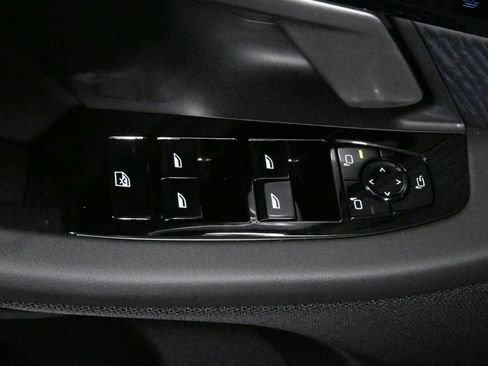 Used 2026 BMW 530i xDrive w/ Premium Package image 31