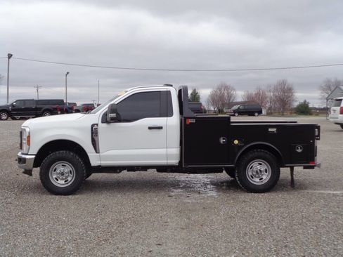 Used 2024 Ford F250 XL w/ XL Off-Road Package image 2