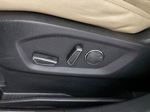 Used 2019 Ford Edge SEL w/ Equipment Group 201A image 9