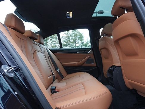 Used 2023 BMW 540i xDrive 540i xDrive w/ M Sport Package image 43