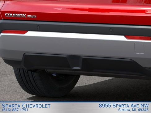 New 2025 Chevrolet Equinox LT w/ Convenience Package II AWD/4WD image 14