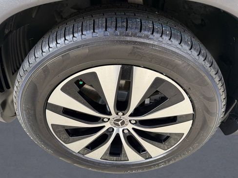 Used 2024 Mercedes-Benz GLE 450 4MATIC image 8