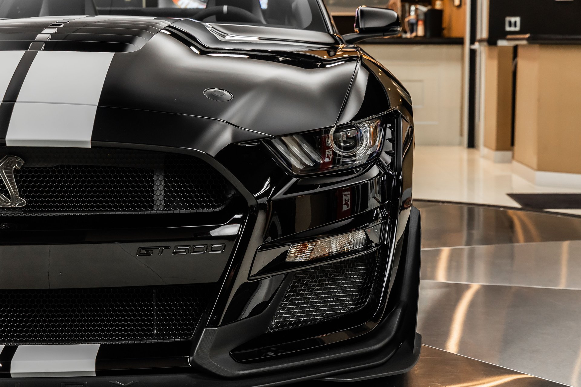 Used 2020 Ford Mustang Shelby GT500 w/ Carbon Fiber Track Pack RWD image 28