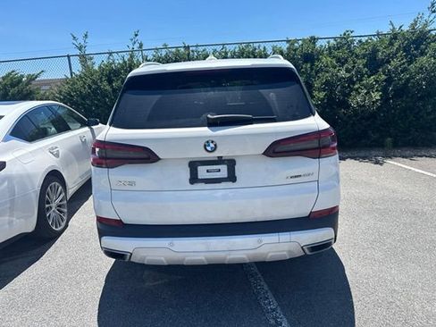 Used 2021 BMW X5 xDrive40i w/ Executive Package AWD/4WD image 4