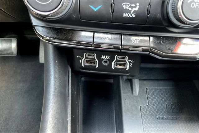 Used 2023 Dodge Durango R/T RWD image 18