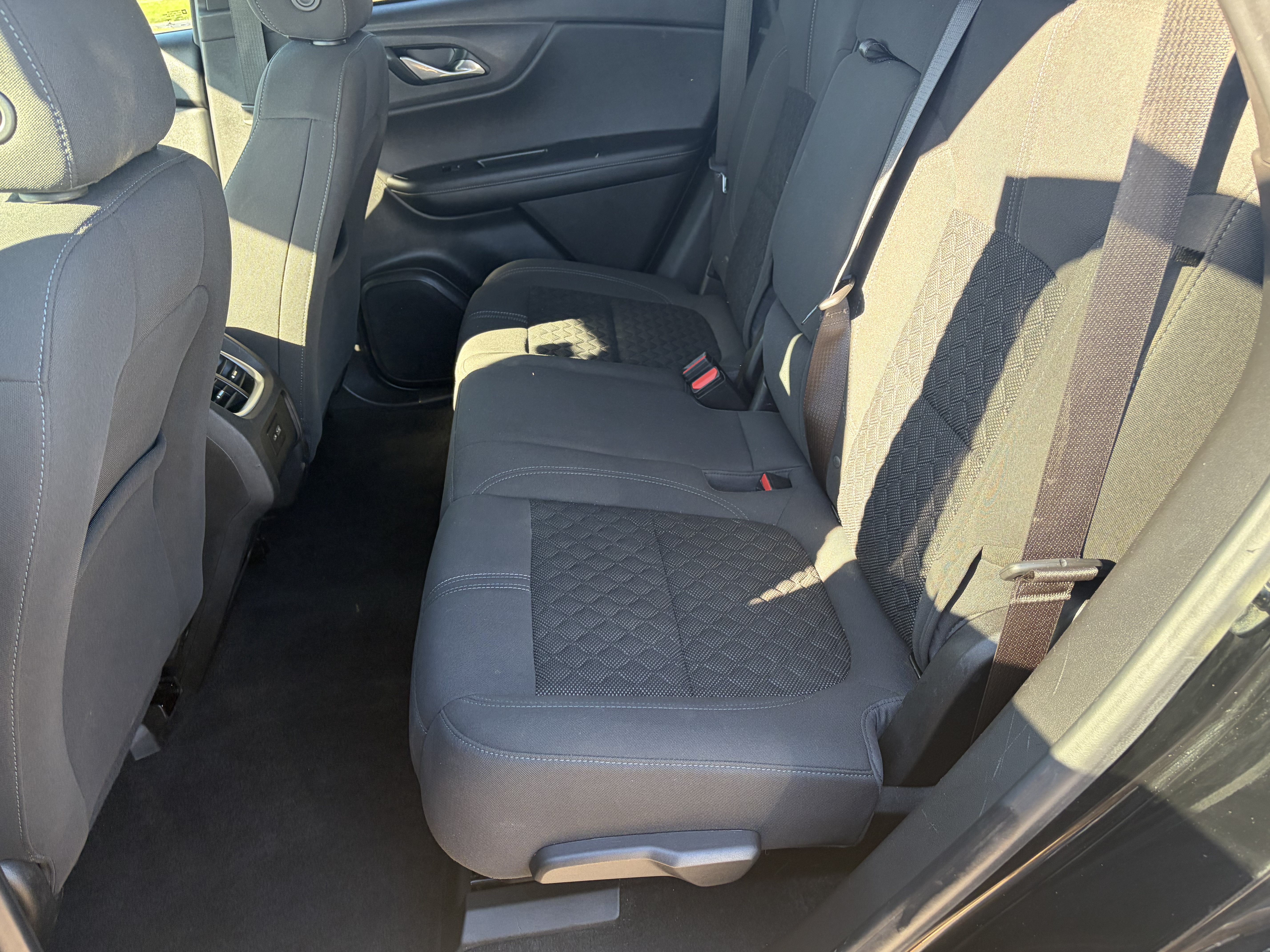 Used 2021 Chevrolet Blazer LT FWD image 19
